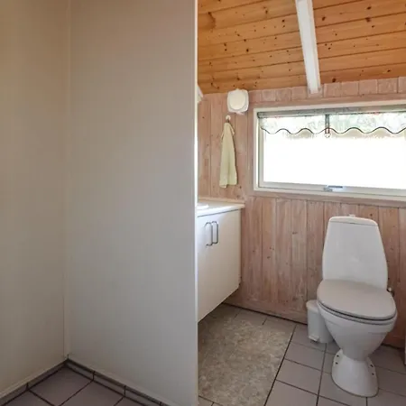 4 Bedroom Cozy In 펜션 *
