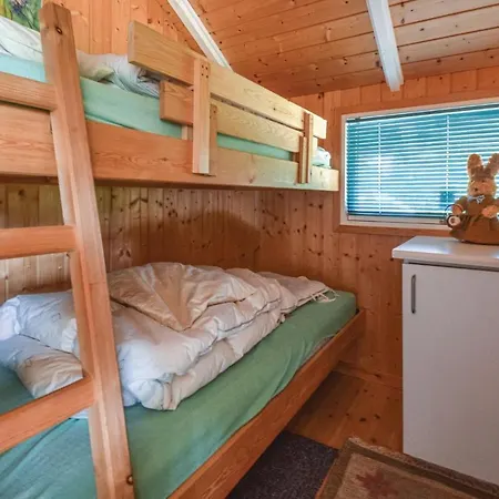 4 Bedroom Cozy In